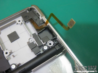 Illustration for article titled Check Out The Inside Of A 3DS